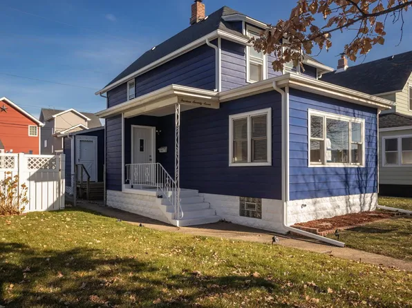 1477 Ohio Ave, Whiting, IN 46394