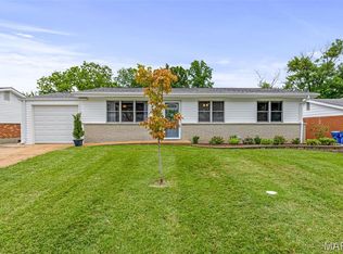 3064 Sedan Dr, Saint Louis, MO 63125