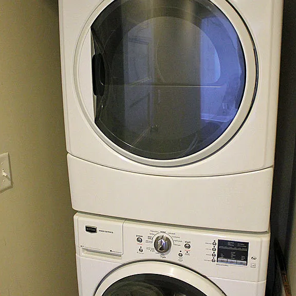 5 W Broughton St #404 — Photo 8