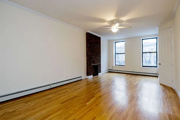 Rented by Compass | media 18