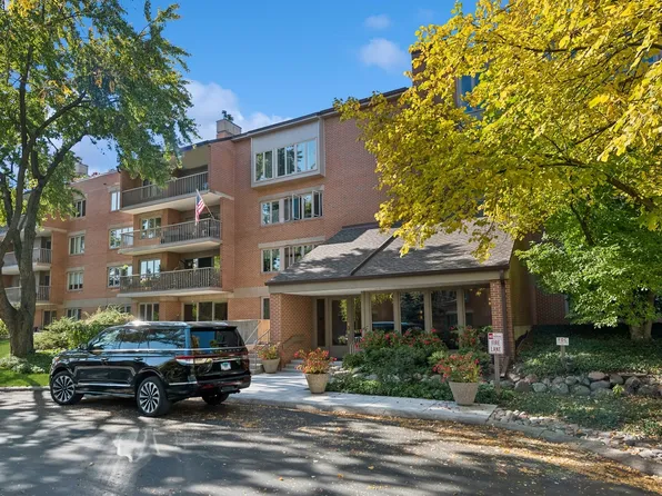 44 Park Ln Unit 435, Park Ridge, IL 60068