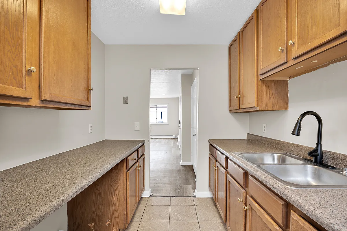 Building Photo - 6110 Stover Ave #4