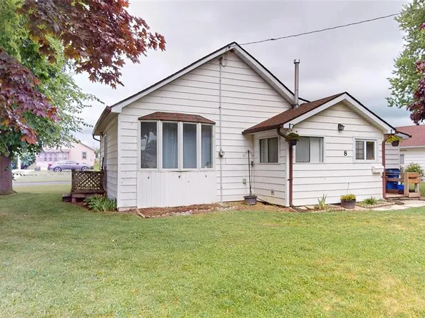 8 3rd St, Chatham Kent, ON N8A 3P6