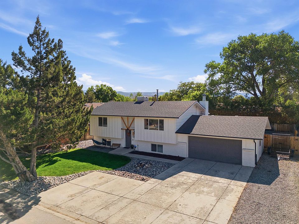 1st image of 297 Dartmouth Ln