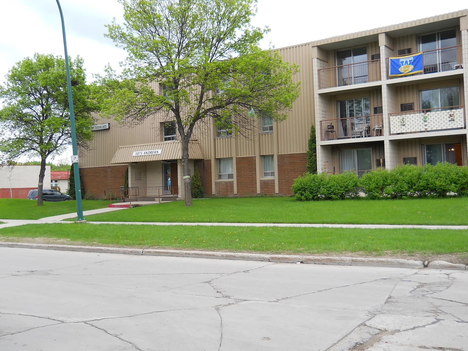1075 Andrews Street — Photo 1
