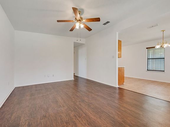 4th image of 301 Lipscomb St