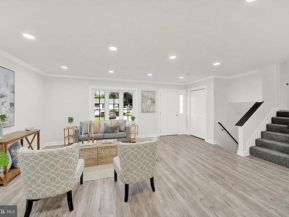 2nd image of 3808 Perryhurst Pl