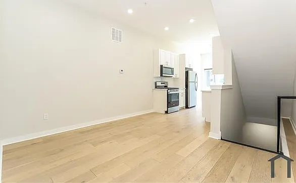 2102 N Percy St #1 — Photo 8