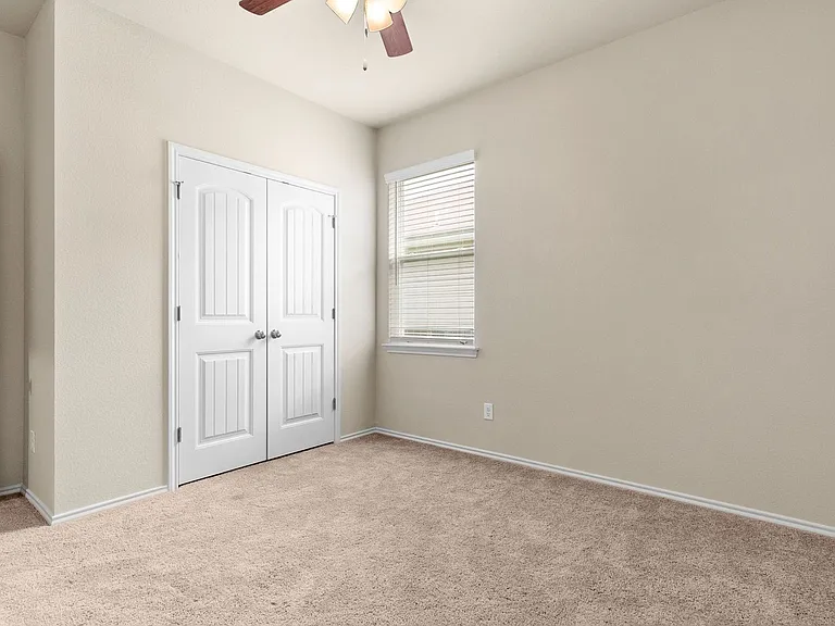 343 Green Valley Dr — Photo 13