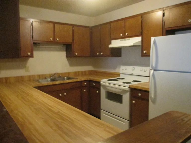 1554 College Way — Photo 4