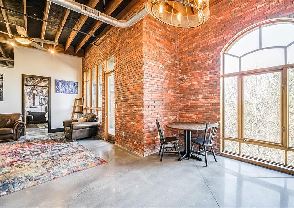 1st image of 319 Atlanta St #404
