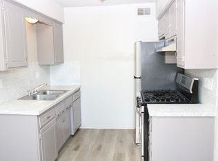 2312 N 155th St UNIT 2, Basehor, KS 66007