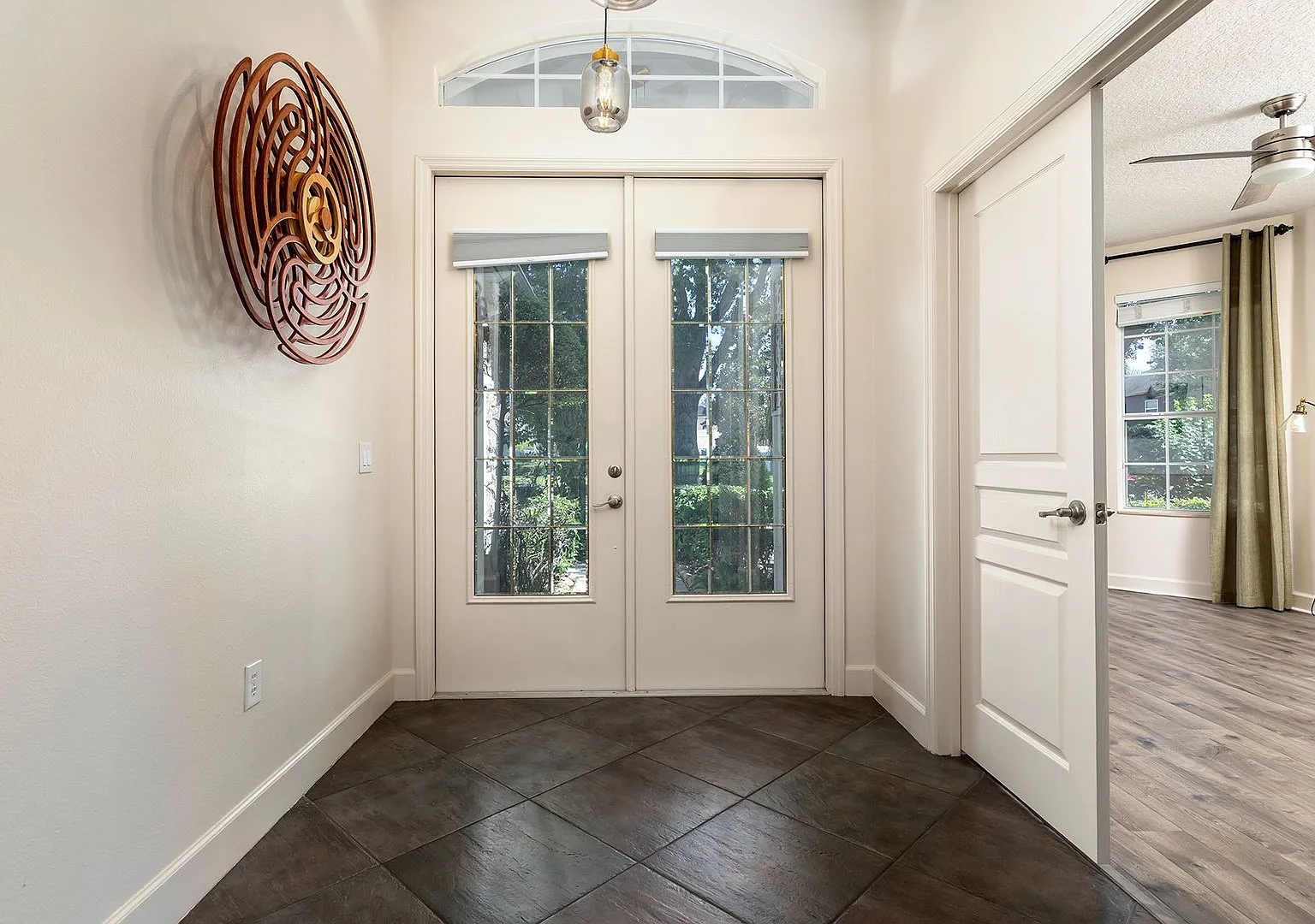 Truly Beautiful Heated Salt Pool Home In Rock Springs Ridge Community! — Photo 3