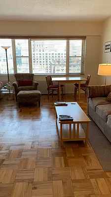 Rented by R New York | media 4