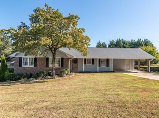 3670 Whiting Rd, Gainesville, GA 30504