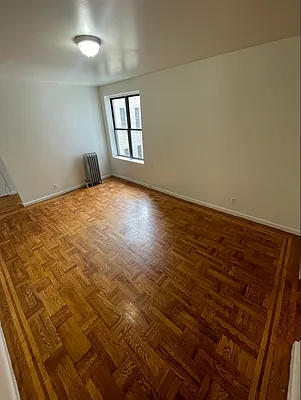 Rented by PMG Real Estate  | media 6