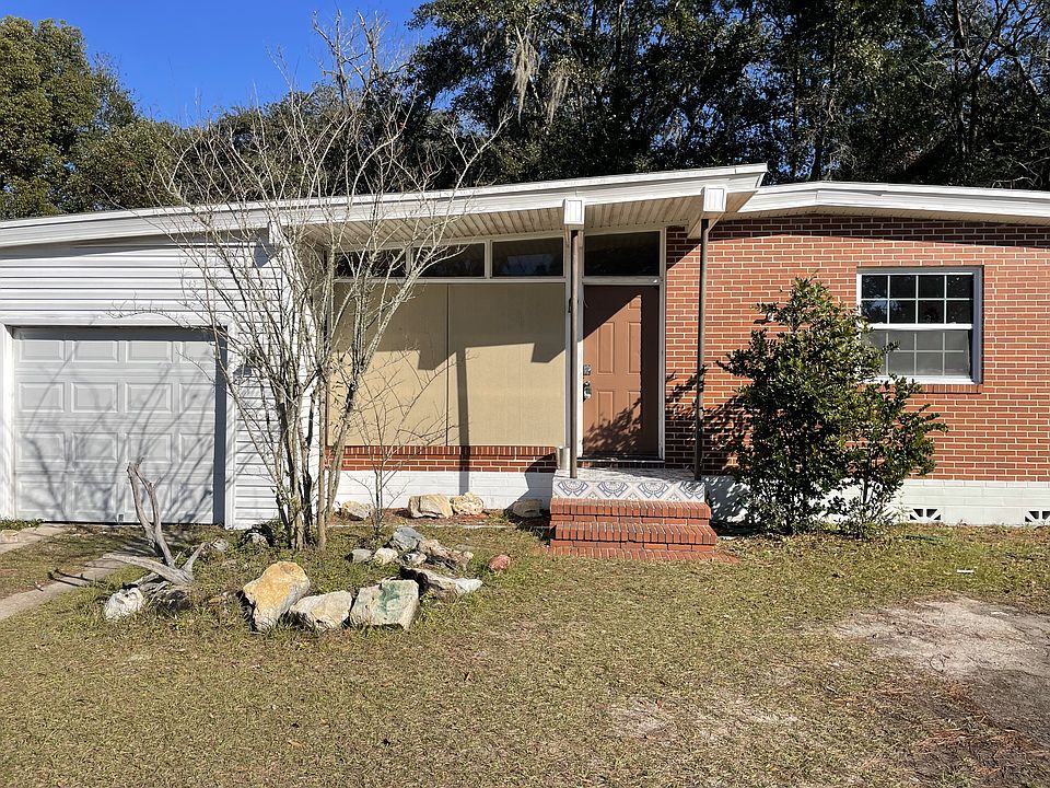 1st image of 6915 Laflam Cir