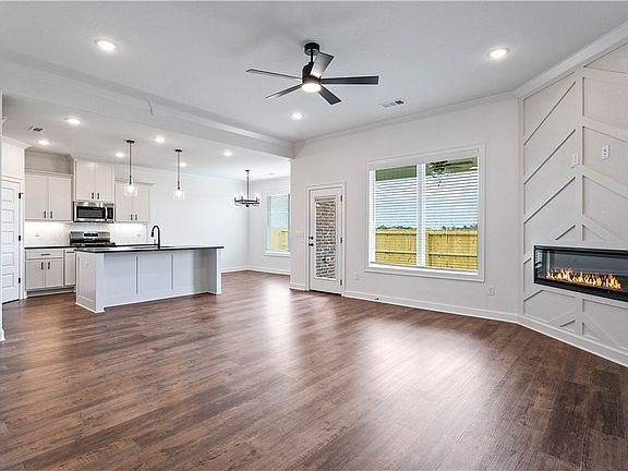 5th image of 632 Primitivo Ave