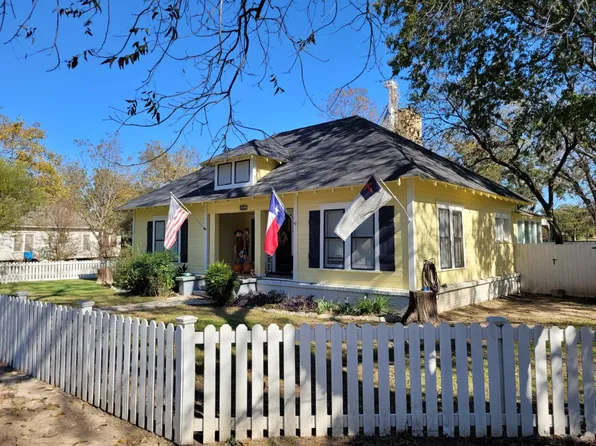502 S Bell St, Hamilton, TX 76531