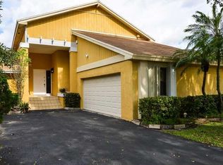 5304 SW 149th Pl, Miami, FL 33185