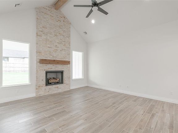 5th image of 9336 SW 42nd St