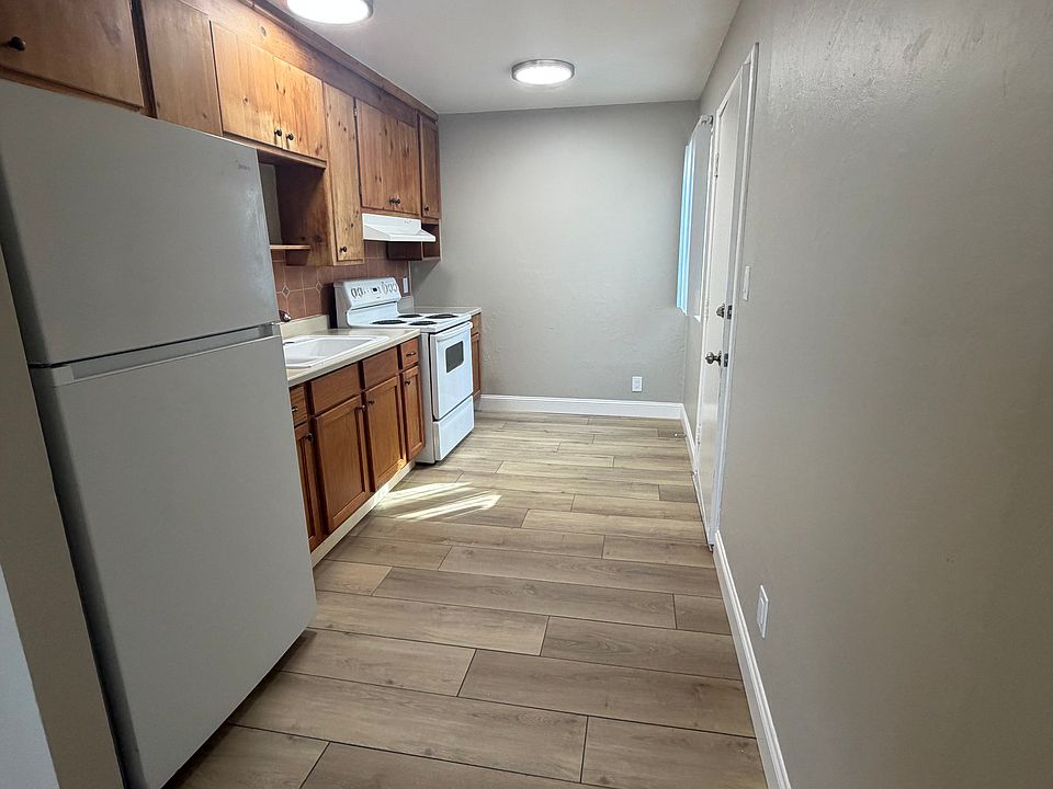1st image of 266 Smalley Ave #E