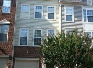11437 Log Ridge Dr, Fairfax, VA 22030