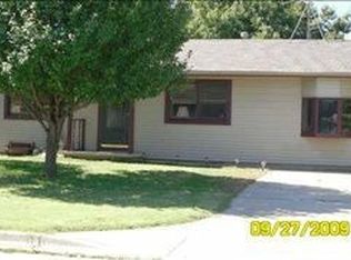 203 N Marlen Dr, Haysville, KS 67060