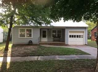 406 N Madison Ave, Anthony, KS 67003