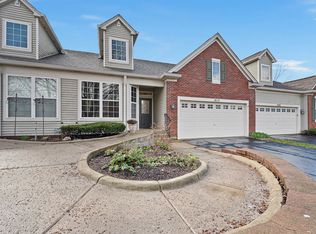1615 Captiva Dr, Aurora, IL 60504