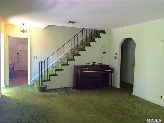 3rd image of 2715 215th St