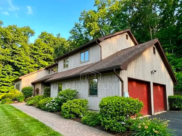 (undisclosed Address), Monroe, NY 10950
