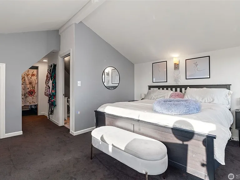 1415 E Denny Way #2 — Photo 2