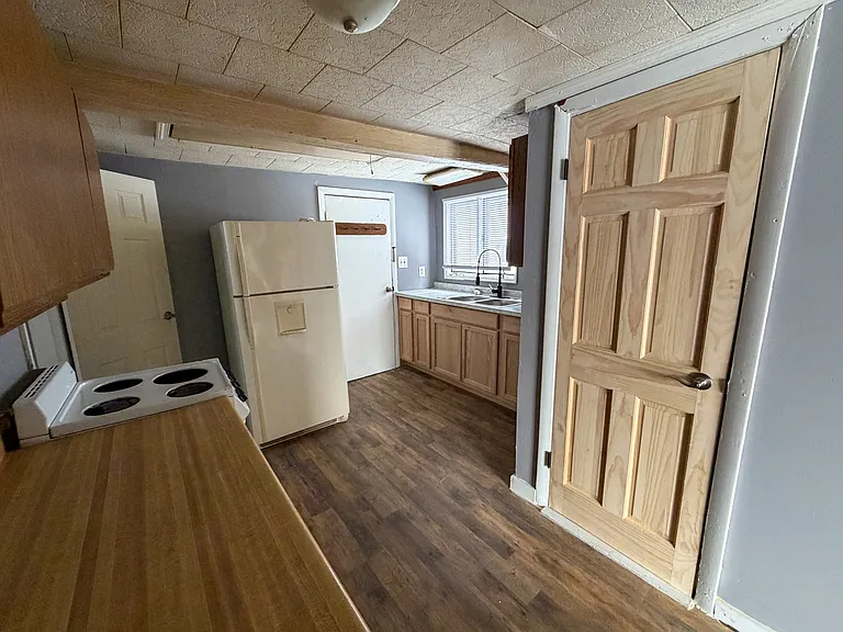 199 Main St #5 — Photo 5