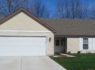 2141 Derby Ct, Wheaton, IL 60189