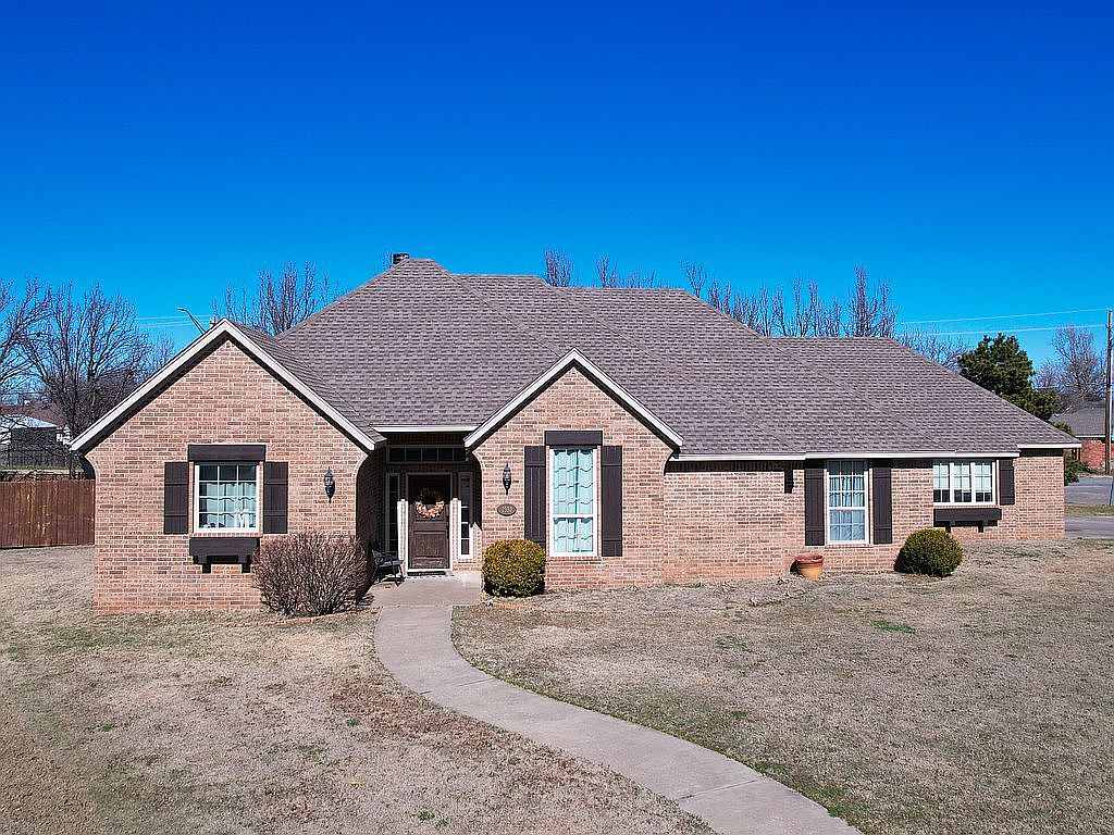 2330 Skyview Cir Enid OK 73703 Zillow
