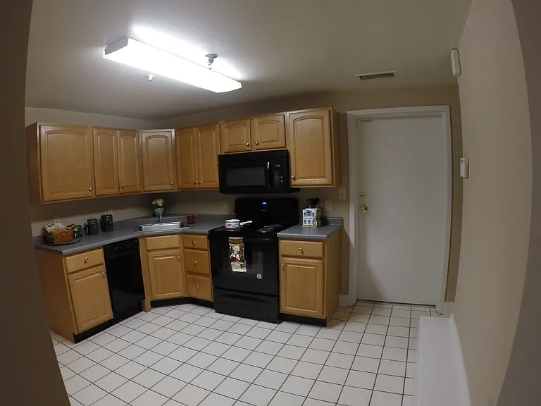904 South St — Photo 3