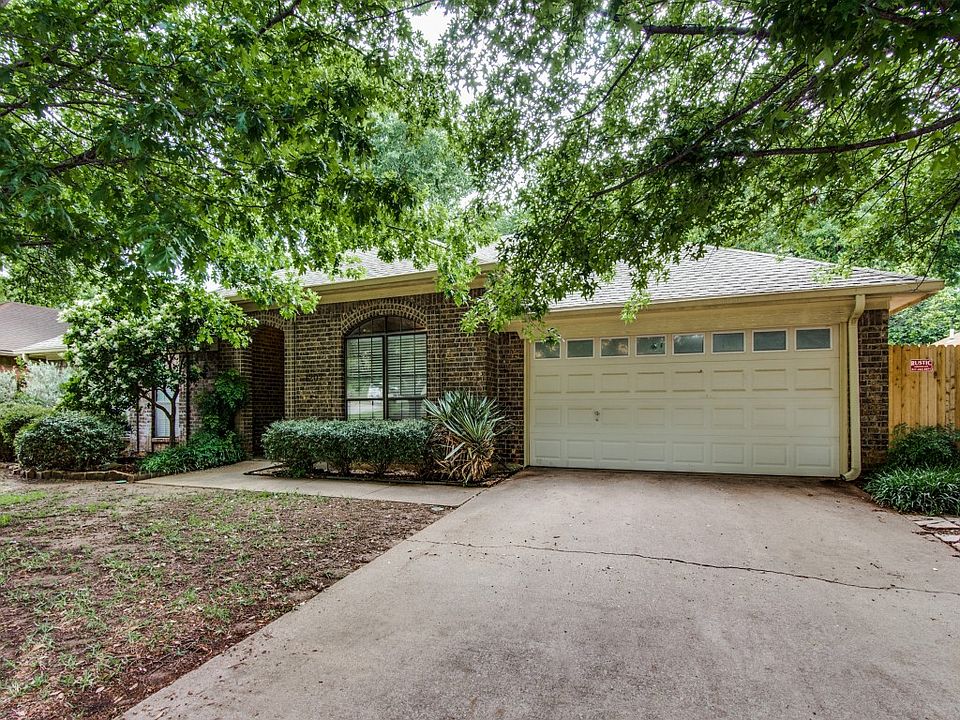 1st image of 1207 Oak Timber Dr
