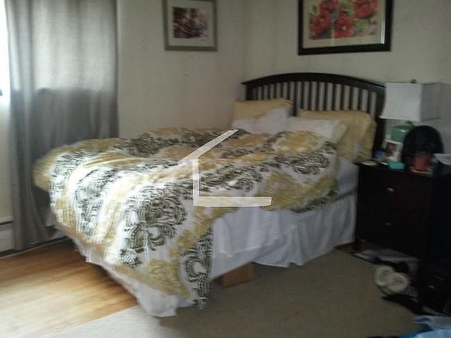 2nd image of 243 Kelton St #2