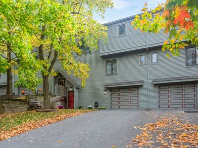 4 Pond View Drive #4, Brookfield, CT, 06804