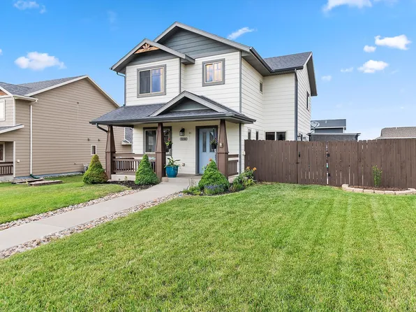 1236 Fairbanks Dr, Box Elder, SD 57719