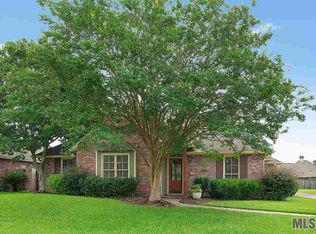 3922 Lake Ct, Zachary, LA 70791