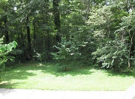 3rd image of 3627 Woodcrest Cir NW