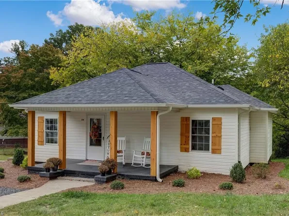 816 Clarkway Ave, Eden, NC 27288