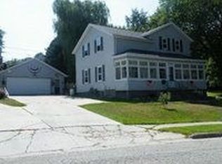 626 River Rd, Kewaunee, WI 54216