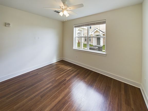5th image of 475 Quinn Ln #18-103