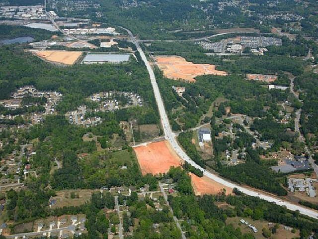 2nd image of 4975 Hill Rd