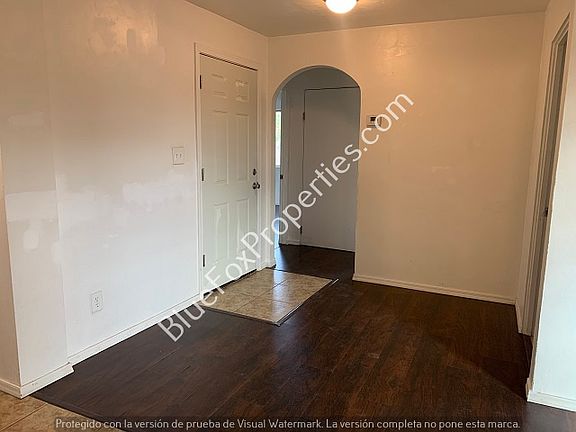 5th image of 216 W Pennsylvania Dr #2