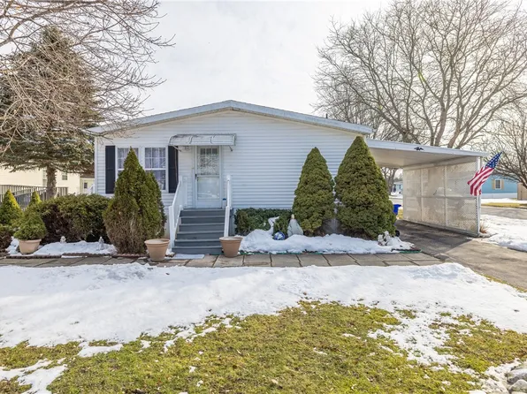 6397 Lambert St #B085, Victor, NY 14564