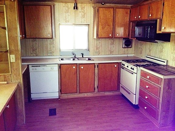 44 Pam R Lane05_05182013